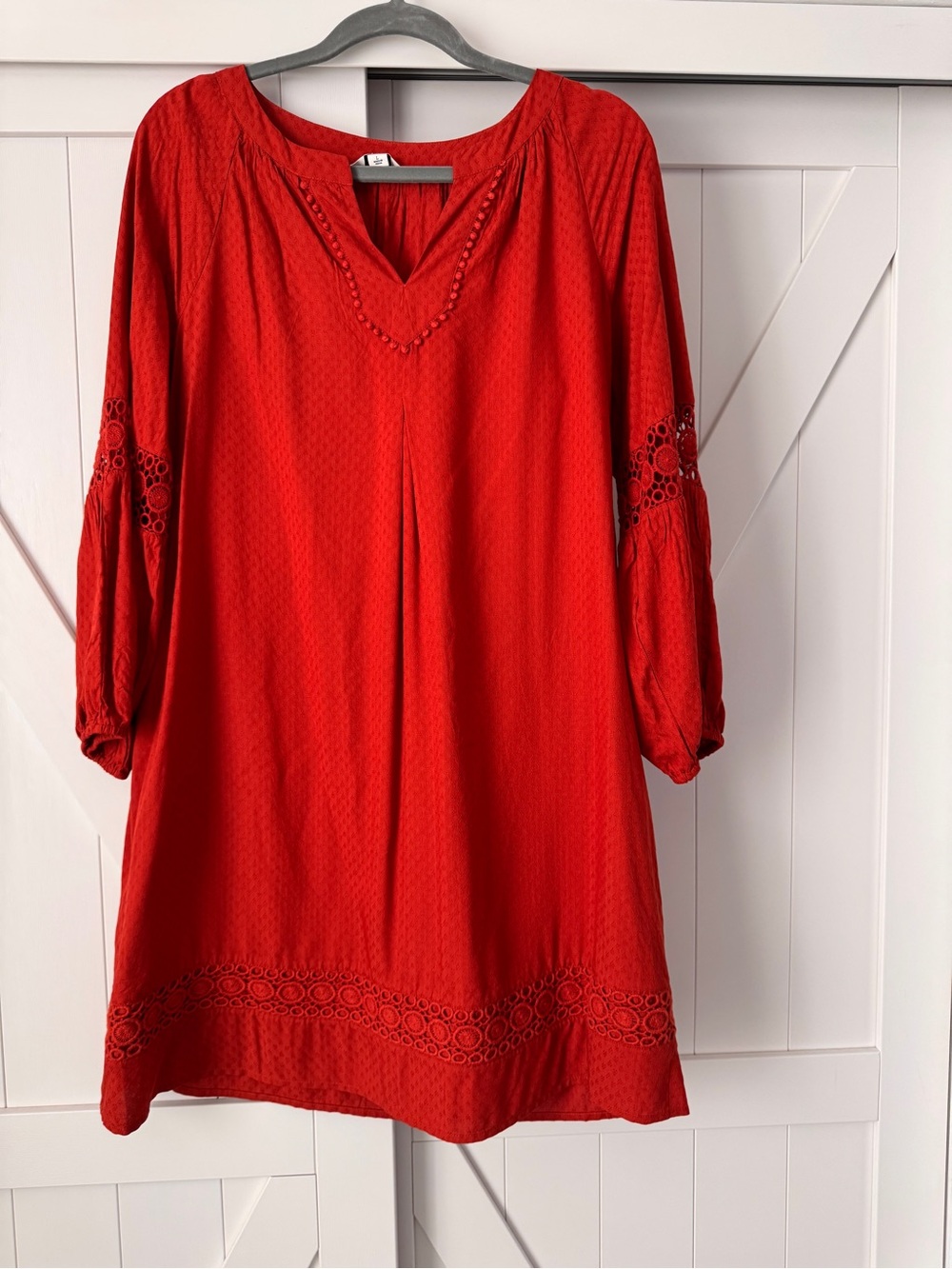 NWOT crown & ivy Red V-Neck Crochet-Trim Tunic